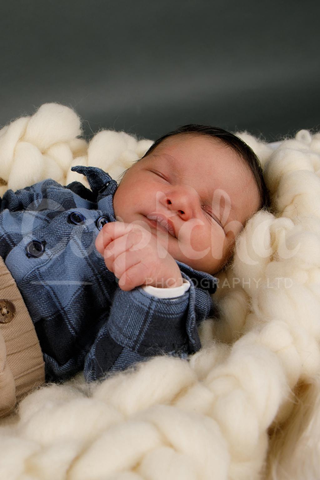 Studio Portraiture Newborn