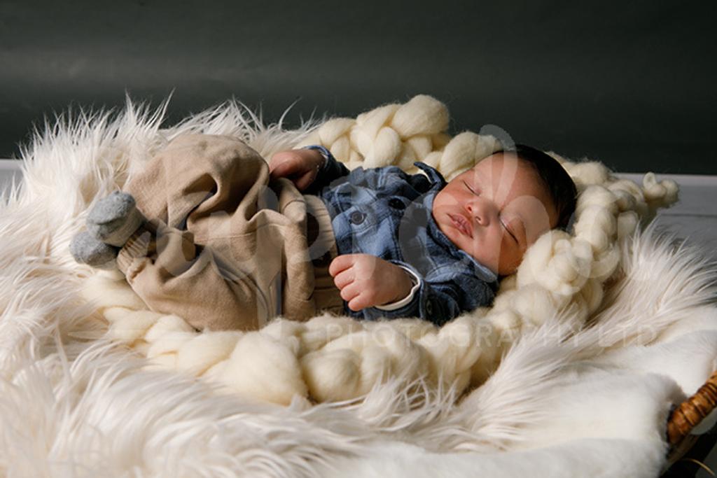 Studio Portraiture Newborn