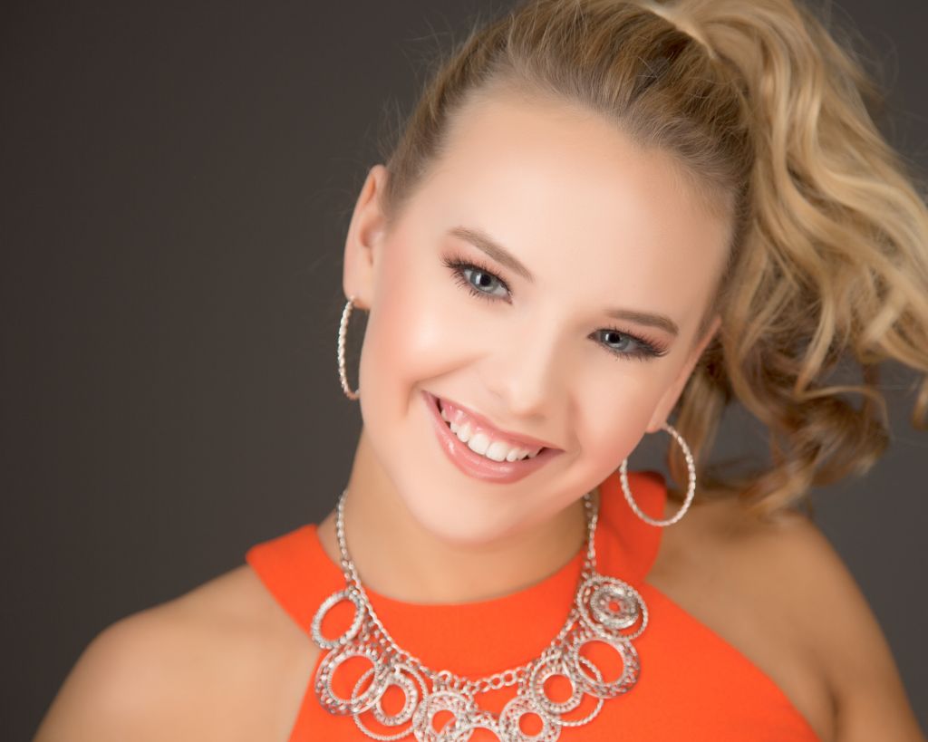 Kentucky Festivals Pageant Headshot