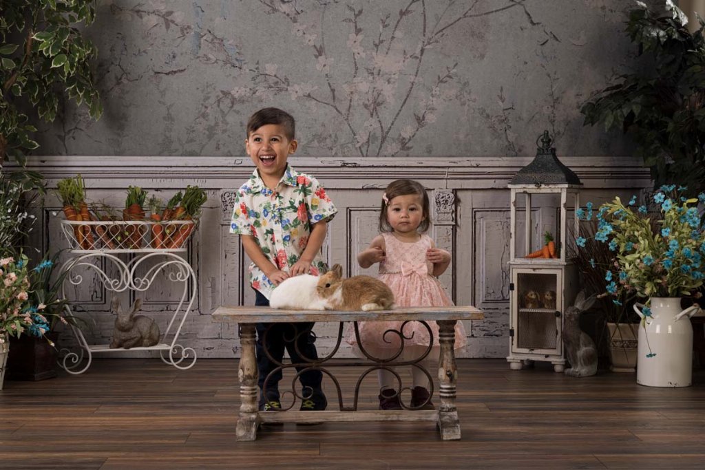 Aeneas & Ophelia's 2023 Easter Portraits