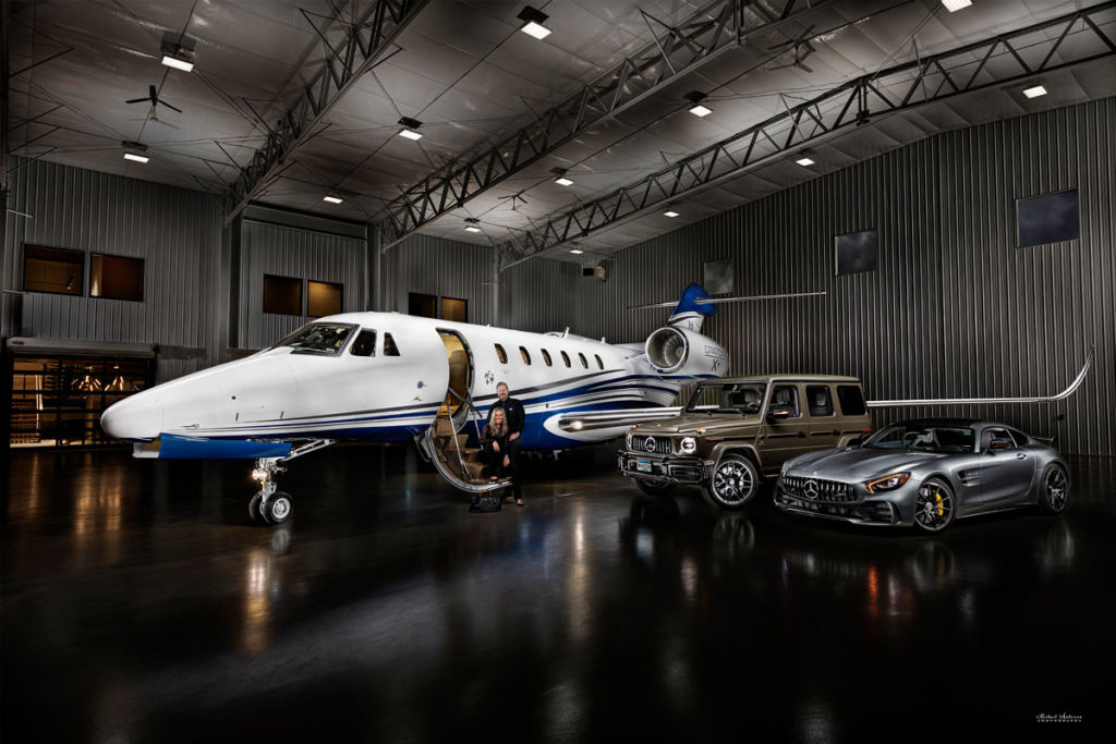 Light Painting  a Cessna Citation X+, G63 Mercedes, and a Mercedes GTR