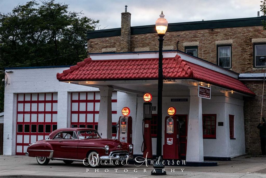 Light Painting a 1950 Oldsmobile 88 Holiday Coupe